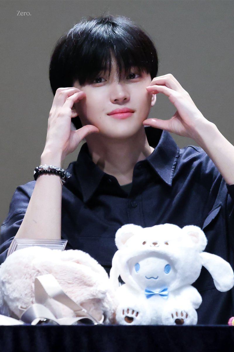 240914

앞으로 무수히 펼쳐질 너의 모든 순간들을 응원해 !
끊임없이 이어지는 너의 이야기들을 세상에 보여주기를 !

#루네이트 #LUN8 #ルネイト 
#도현 #DoHyun #Dohyun 
#제로의도현이 
#도현이가_1023배_사랑받는날 
#OurAutumnPrince_DohyunHBD