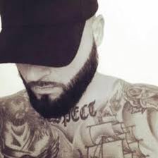 Mavericks100xs's tweet image. @Dave2sicc is a scammer 

He bundles all his launches 

He bundled 80% of $dogey using the $andy deployer and rugged everyone 

This is his doxx @zachxbt 

Please investigate this guy