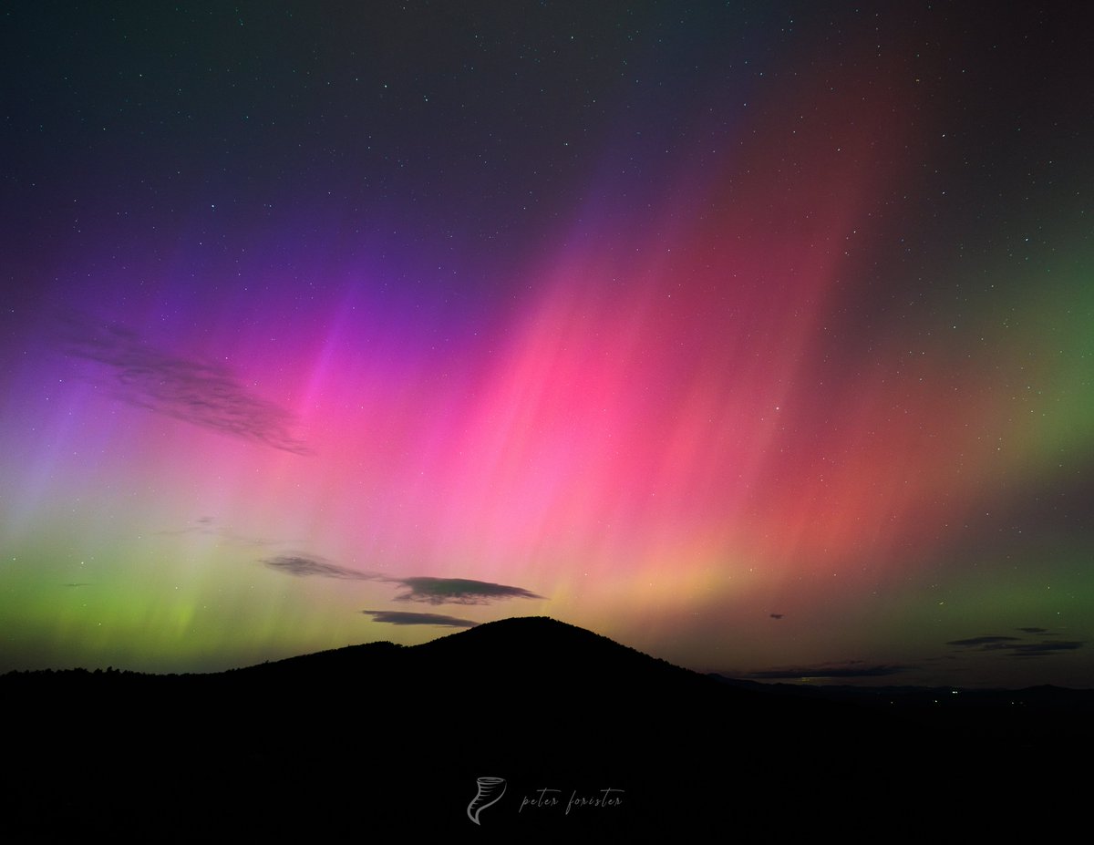 forecaster25's tweet image. The most colorful sky I've ever photographed 

May 10, 2024. Blue Ridge Parkway, Virginia.