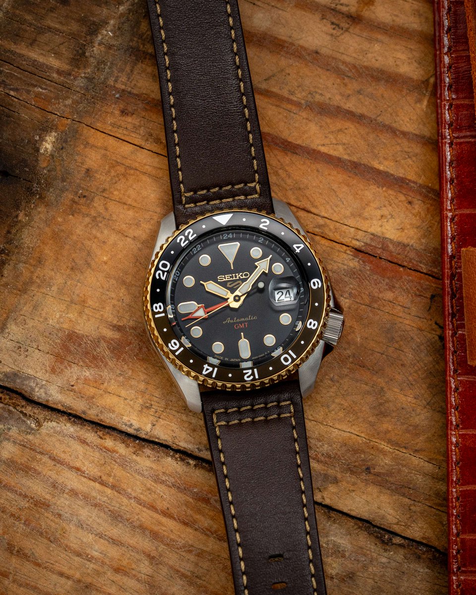baldassarreted's tweet photo. A little over a month ago, SEIKO released three new 5 Sports GMT models, which carry on the line's tradition of being some of the best-looking and most affordable GMTs on the current market. Which model would you add to your collection if you had to pick?
#SEIKO #5Sports #GMT https://t.co/7N3YyzoBXn