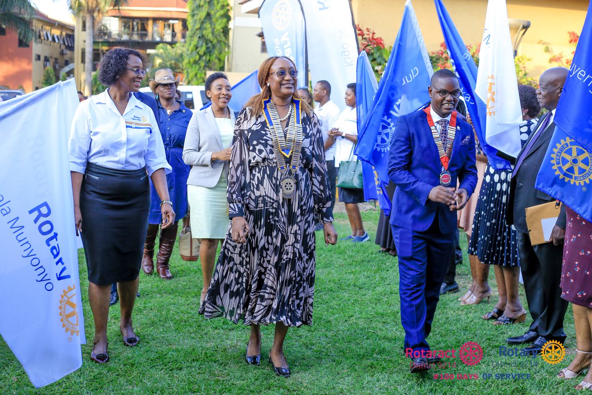 RotaryDistrict9214 tweet media