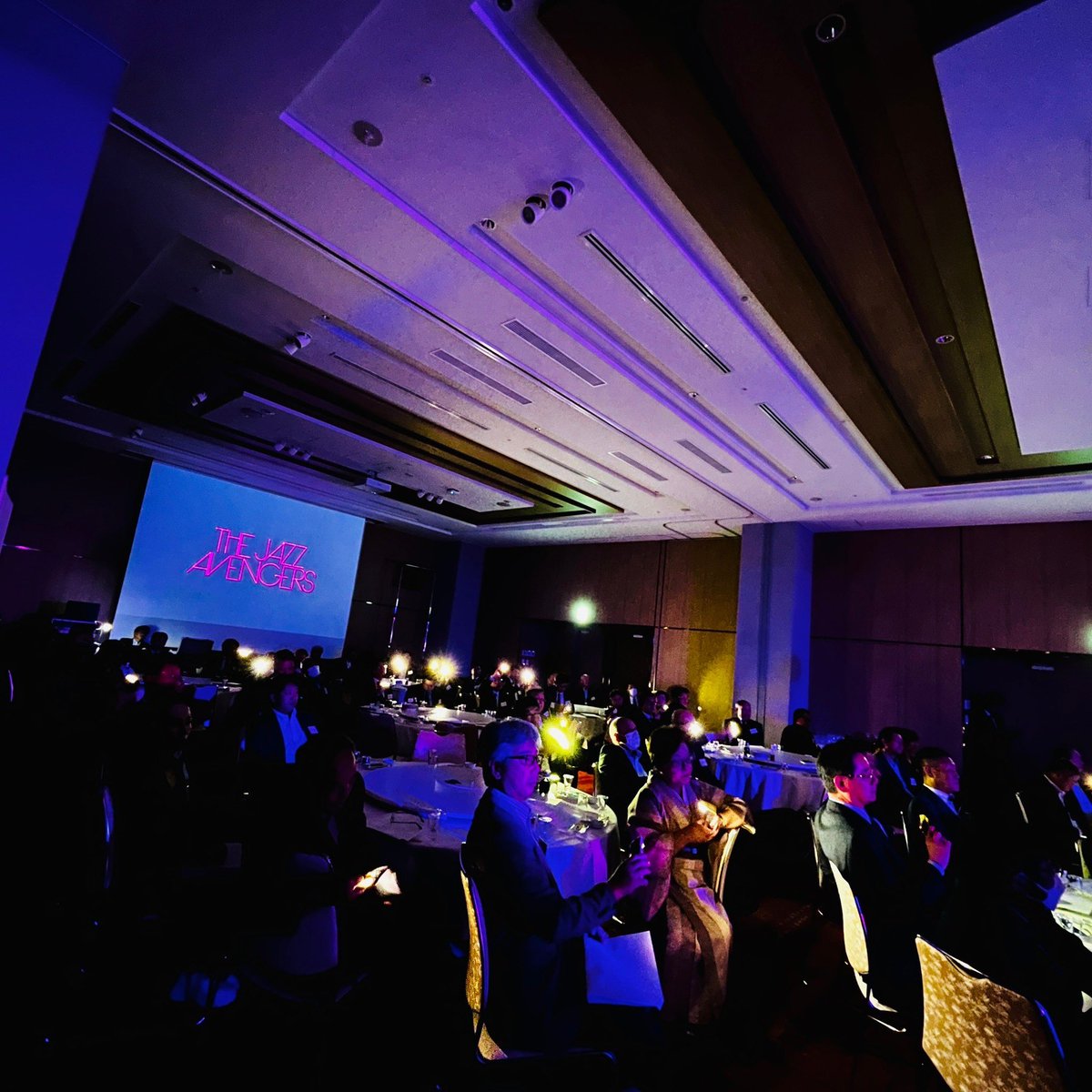 shokaokubo's tweet image. 秋田〜！！

#ジャズアベ
#thejazzavengers
#サポートギター
#横手北都会
#きりたんぽ美味しかった