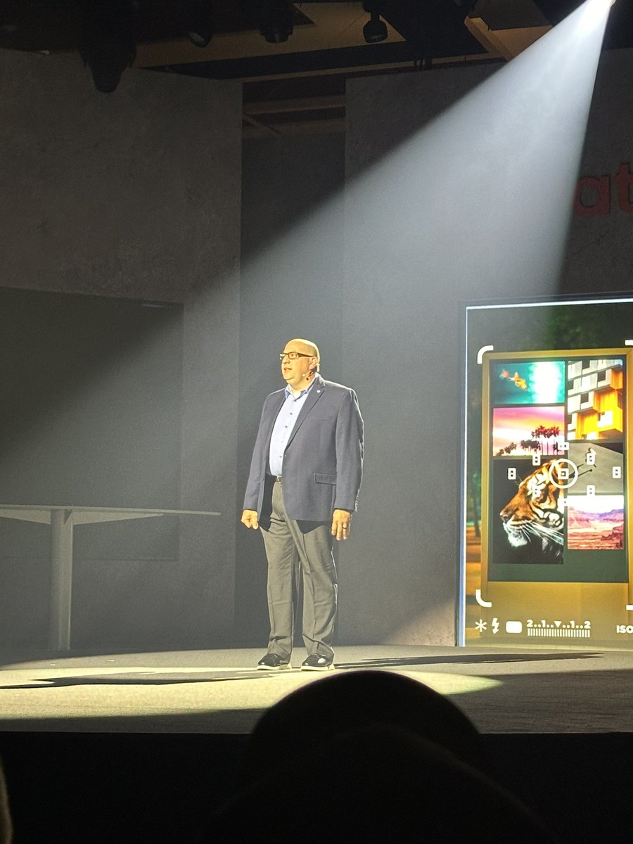 Janette Hausler tweet media