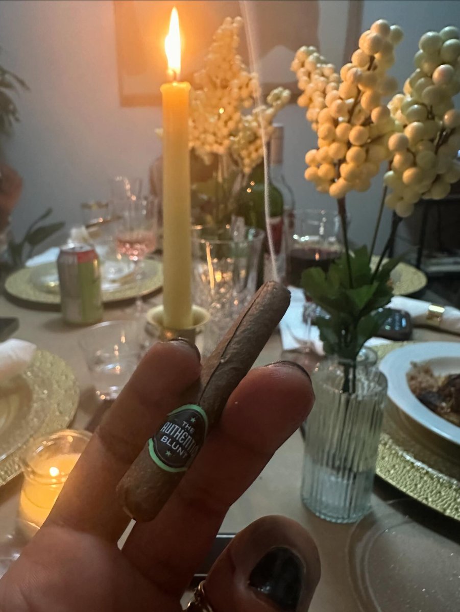 Kronic Relief tweet media