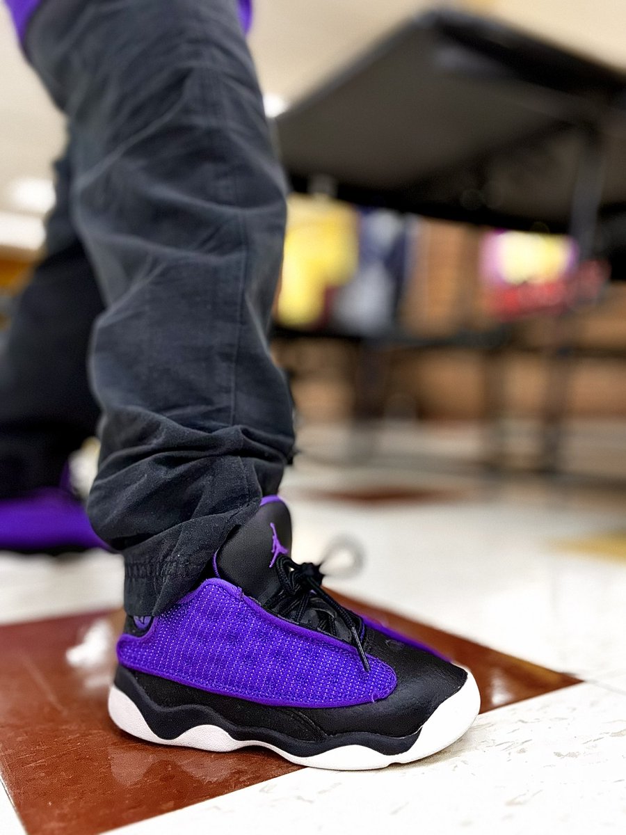 NicoThaGreat357's tweet photo. I don’t even gotta tell my boy what to do no more when it comes to these sneaker flicks. He lets me know they are mandatory now!!!
Air Jordan 13 Retro OG “Purple Venom”…
.
.
.
.
#SneaksWithNeek #MrALoveLoveTheKids #AirJordan13 #RetroJordan #AirJordan #Sneakers #Snkrs https://t.co/0YbtocuN5j