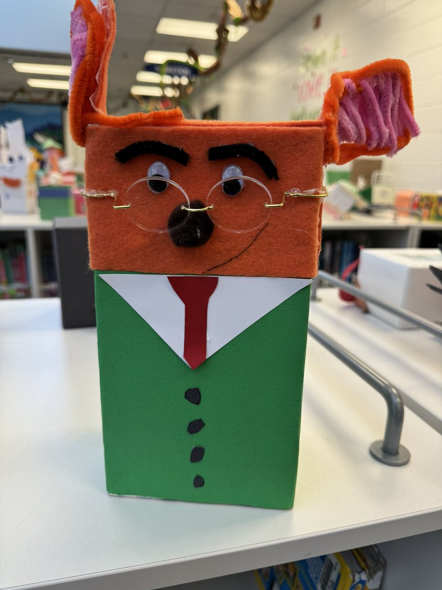 MrsPhillipsLMS's tweet image. Tissue Box Tales entries -SES students combined their love of reading with their creative side by decorating a tissue box as their favorite book character! 159 entries in all and so many amazing tissue boxes! #vblms @strawbridge_es @SES_Principal @cynange @JennClementsVB