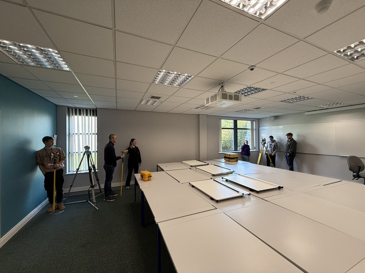 A fantastic day for some of our <a href="/TLevels_govuk/">T Levels</a> - Year One learners, at <a href="/leedsbeckett/">Leeds Beckett</a> 💪

Thank you to the Civil Engineering department! 🏠🌆🌿

#leeds #stem #furthereducation #opportunities #careers #fe #engineering
