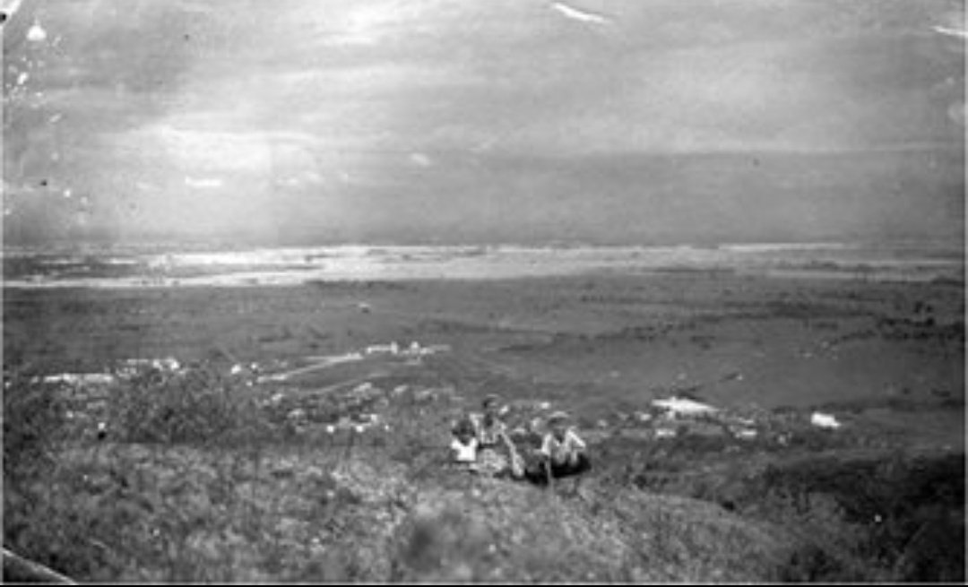 JorgeIvanOspina's tweet image. Cuando algunos se preguntan de donde sale el nombre de "Aguablanca" , la respuesta la encontrará en esta foto tomada desde Cristo Rey, en el oriente de nuestra ciudad existían una serie de humedales como
* Pino Gordo *Potrero Grande *Agua Blanca *Mocoa *La Marucha *Cascajal,…