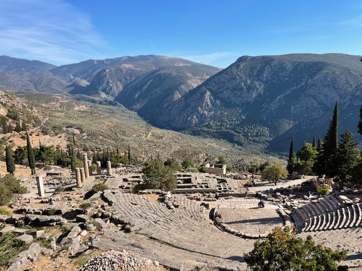 KateGQuinlan's tweet image. The #GreeKLF meeting ended today but was followed by a great group visit to the Delphi Archeological Museum
& Site! It has been a wonderful trip. Thank you to @kdrosato & Jonathan Katz for organising an amazing meeting! @UNSWBABS @MerlinCrossley @manan_s9