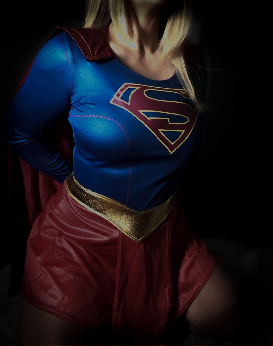LuckiWilde's tweet photo. Working on something new. 🦸🏼‍♀️ https://t.co/gYG3Tft8eG