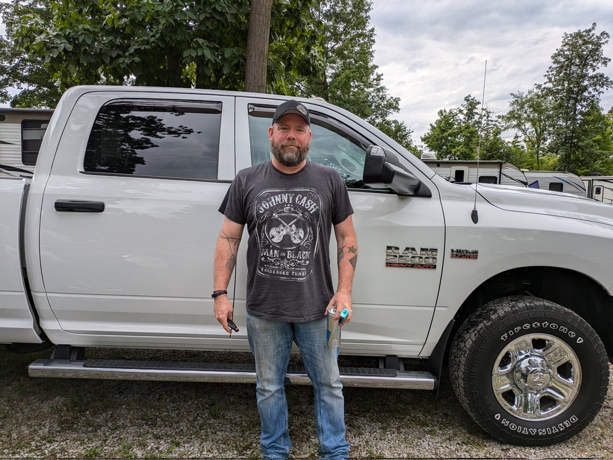 If everyone could just take a minute to drop a message to say a very happy birthday to none other than <a href="/Baffles78/">🐳 Baffles78.eth</a> . This man works so hard and still finds the time to entertain us and he deserves the world! Happiest birthday babe!