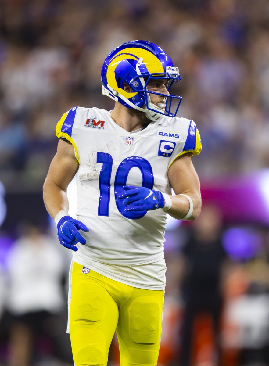 MLFootball's tweet image. 🚨BREAKING: The #Rams are open to TRADING All-Pro receiver Cooper Kupp, NY Times first reports. 

Multiple teams have recently made calls regarding Kupp. 

He has been connected to the #Chiefs, #Steelers, and #Eagles. 

LA seems open to taking on salary to facilitate a trade.