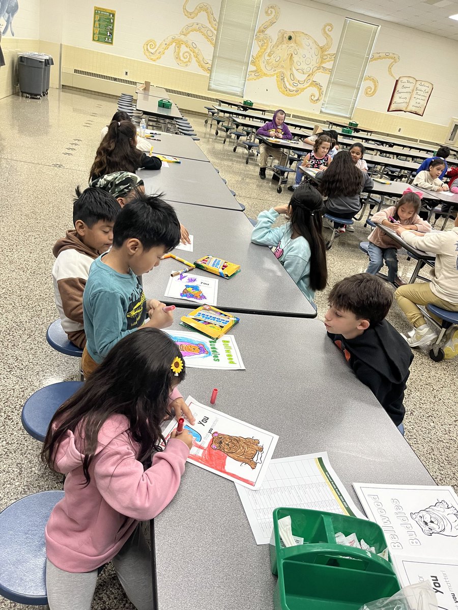 Bellwood Buddies is an attendance initiative that promotes student leadership. Our first Bellwood Buddy Social event was a success! Our 4th and 5th grade buddies learned more about their younger buddies and did a coloring activity. <a href="/BellwoodBulldog/">Bellwood Bulldogs</a> @ccpsinfo #attendancematters