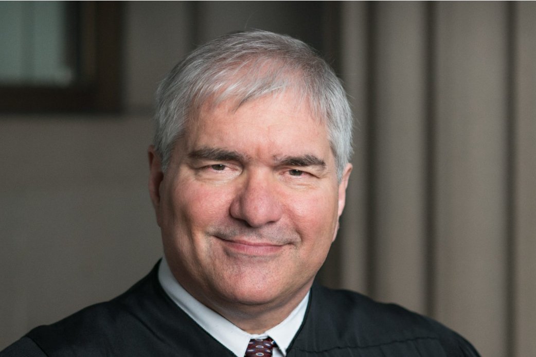 Bring balance back to our state's Supreme Court.
Vote Judge Dave Larson for Justice.

larsonforwa.org