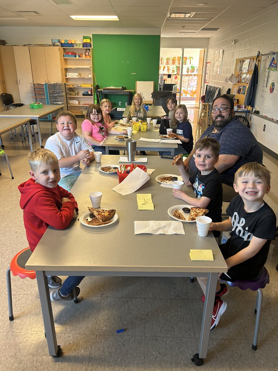 Mrs. Rebman tweet media