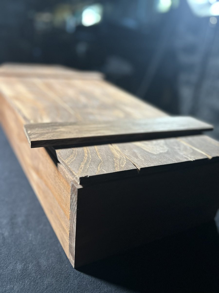 Make_putt's tweet image. We’re working on something spooky here at Makefield…🎃👻🕷️🕸️⚰️ 

#makefieldputters #makefieldgolf #MAKEmoreputts #golf #golfinglife #golflife #putting #putter #puttfordough  #puttinggreen #golfcourse #golfswing #golfaddict #PGA #spookyseason #🎃 #⚰️