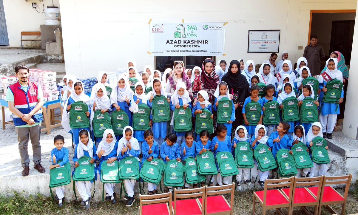 SDK_CD's tweet image. 1/2;

KORT in partnership with One Nation UK continues its steadfast commitment to enhancing education in AJK. 

As part of the &quot;Education for All AJK&quot; project, we recently distributed essential educational resource at the Govt. Boys Primary Schools in Mawa, Islamgarh, AJK.