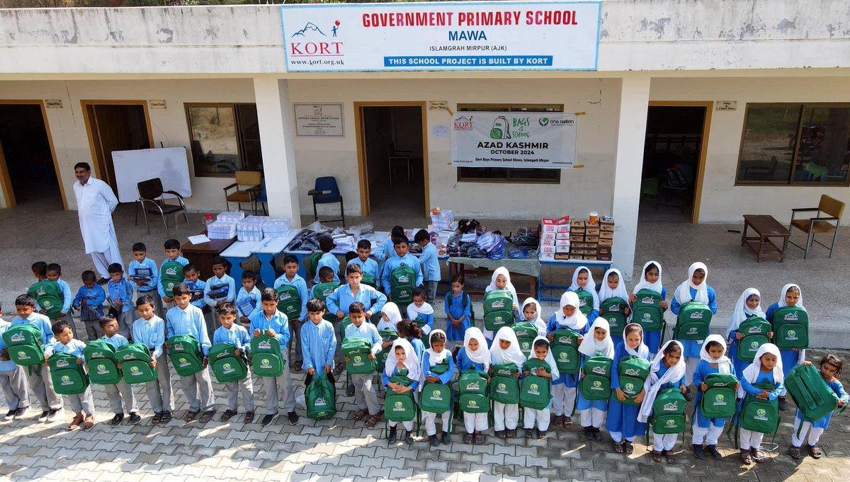 SDK_CD's tweet image. 1/2;

KORT in partnership with One Nation UK continues its steadfast commitment to enhancing education in AJK. 

As part of the &quot;Education for All AJK&quot; project, we recently distributed essential educational resource at the Govt. Boys Primary Schools in Mawa, Islamgarh, AJK.