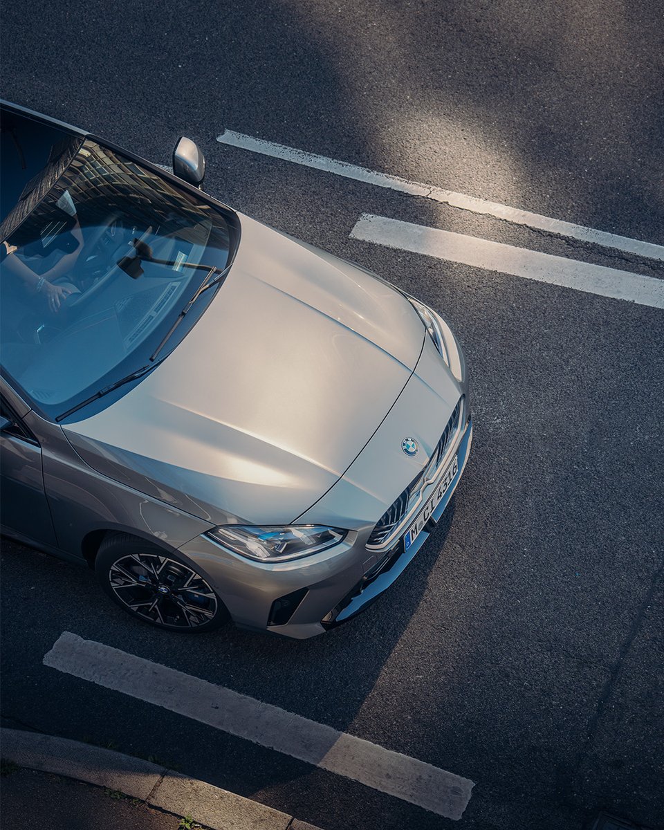 Turning heads, even when parked. 

Explore the possibilities that lie ahead with the new BMW 1 Series: tinyurl.com/5426xuyx

#BMW #THENEW1 #THE1 #BMW1Series #LloydBMW