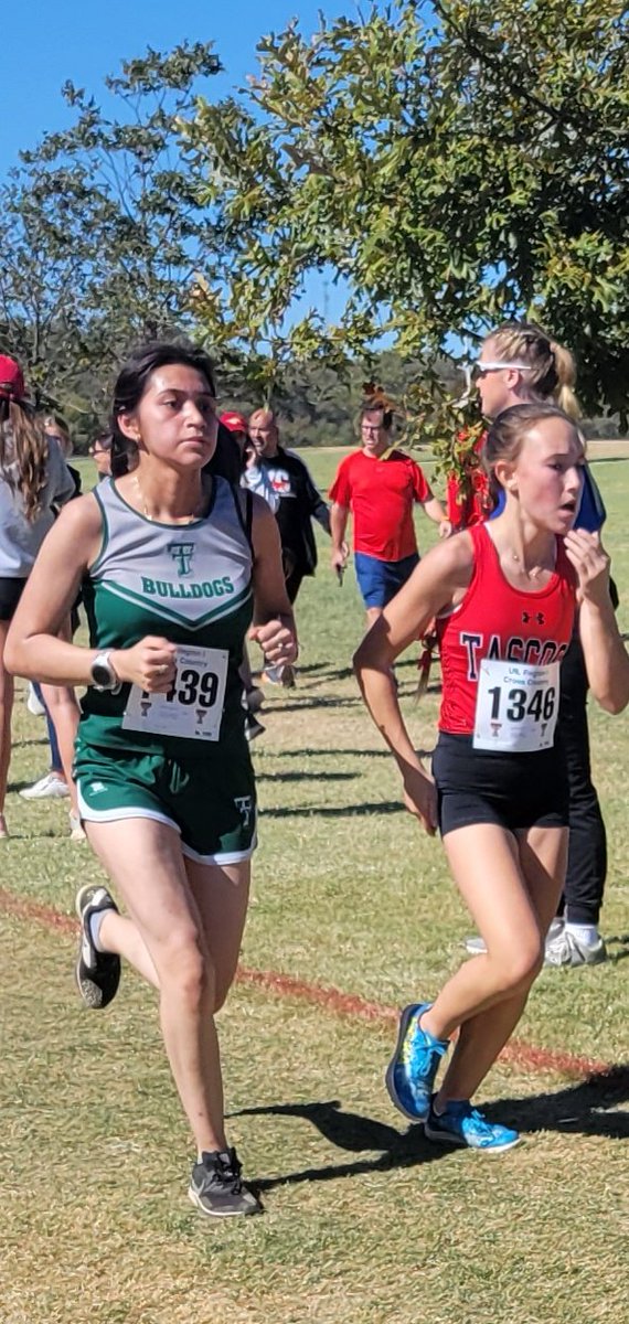 FWISDAthletics's tweet image. Happening now: the Region I-5A girls are on the course. Let's go #FWISD.
@HeightsFWISD @PaschalFWISD @NorthSideFWISD @TTHSBulldogs @SouthHillsTX @FortWorthISD @AD_DrLisa