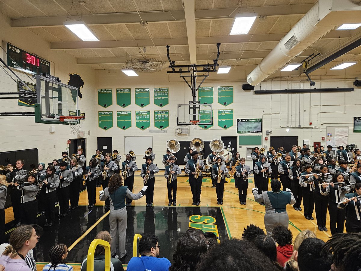 I love seeing our CMS alumni come back to perform for our students.  The EP high school band and color guard were excellent! #BeEvergreen