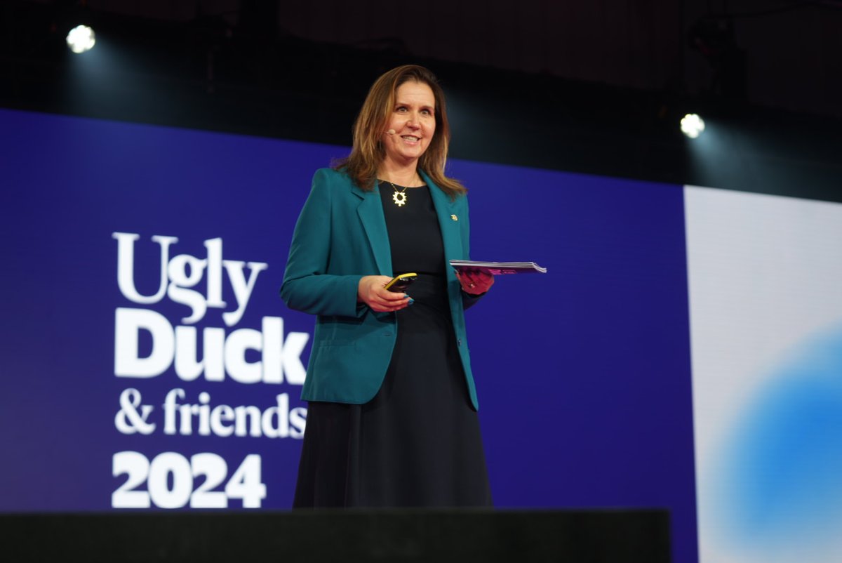 Taking 3 deep breaths 🌍 for #sustainability with @Louisewkr. In the midst of a systemic change around us, we should be thinking of #resilience and investing in #regenarative solutions.

💭 When did you last check if your investment is (mis)aligned? #UglyDuck24