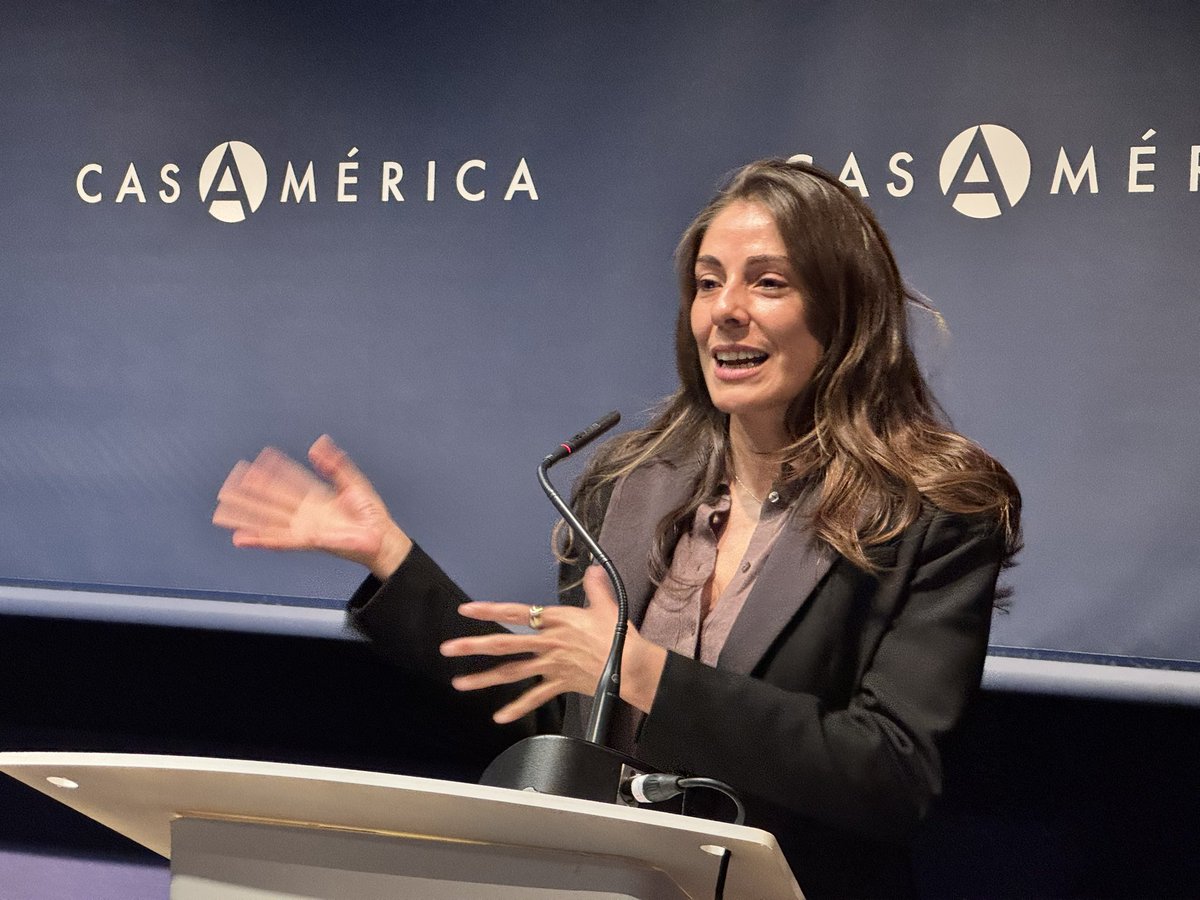 🎥 🇵🇾 Estamos en el preestreno y posterior coloquio del cortometraje documental 'Emilio Barreto: Ángeles y demonios' (2024), de la cineasta paraguaya Cris Arana.

🗣️ Con <a href="/moisesmoreram/">Moisés Morera Martín</a>, Doris Román, <a href="/Crisarana/">Cris Arana</a> y Vicky Ramírez.
🤝 Con <a href="/EmbaparEspana/">Embajada del Paraguay en España</a>.