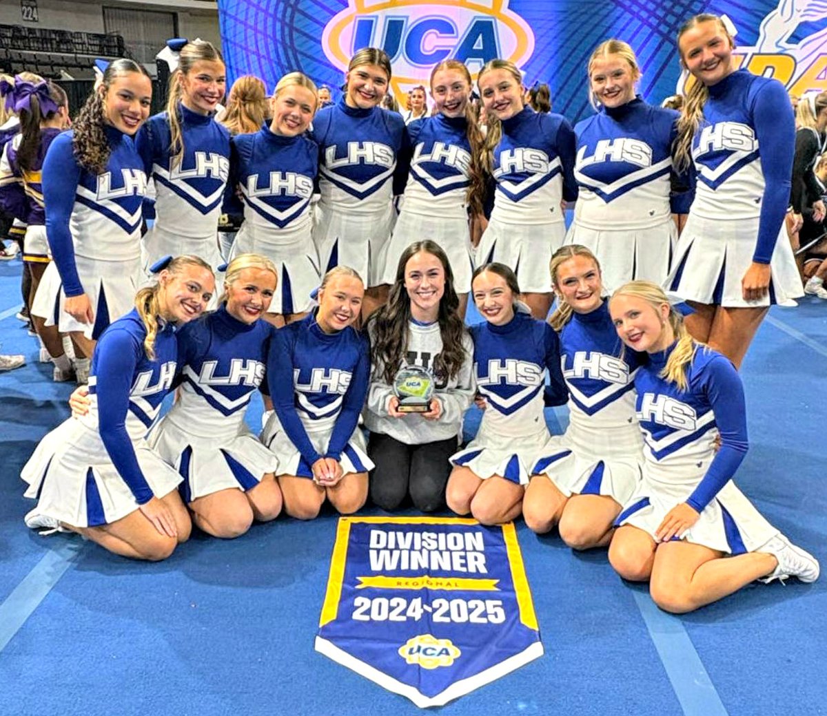 TBSports5's tweet photo. @lebanon_high: Competition cheer earns division title in Alabama; Homecoming king &amp; queen crowned; Softball team plans "Spooktacular" camp / costume contest. 
https://t.co/9N9ehhNc1f https://t.co/RScj06en0e