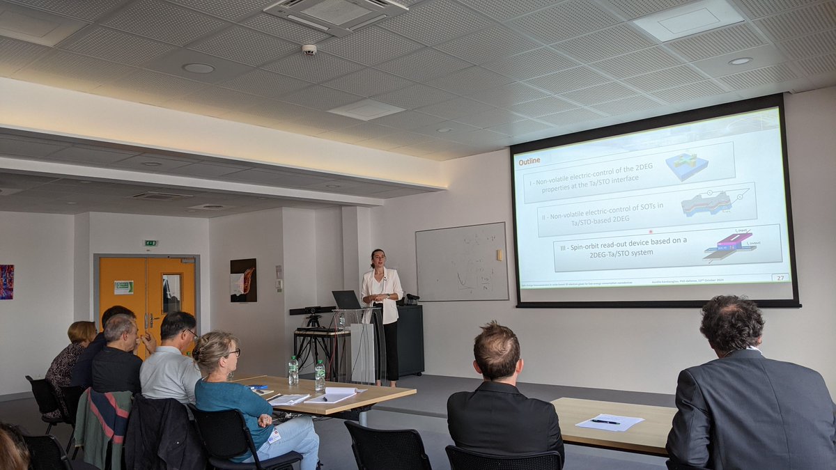 SPINTEC_Lab's tweet image. Congrats to Aurélie Kandazoglou for successful PhD defense! Thx to Jury A. Barthélémy(@LaboAlbertFert), M. Viret (@CEAParisSaclay), Y. Otani (@UTokyo_issp), F. Cheynis (@univamu), @LiliPrejbeanu and advisors J.-Ph. Attané & L. Vila @SPINTEC_Lab @UGrenobleAlpes
@cea_grenoble @CNRS
