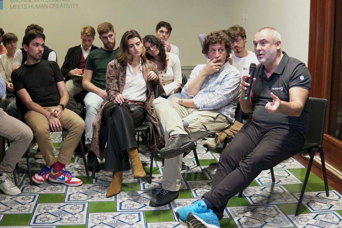PiCampusRome's tweet image. Glad to welcome the Pizza AI Network to Pi Campus! Tonight, we had a fascinating chat about the future of #AI with @lukaszkaiser, co-inventor of the Transformer, the technology that paved the way for #GenerativeAI. We're all in for an exciting time ahead! 🚀