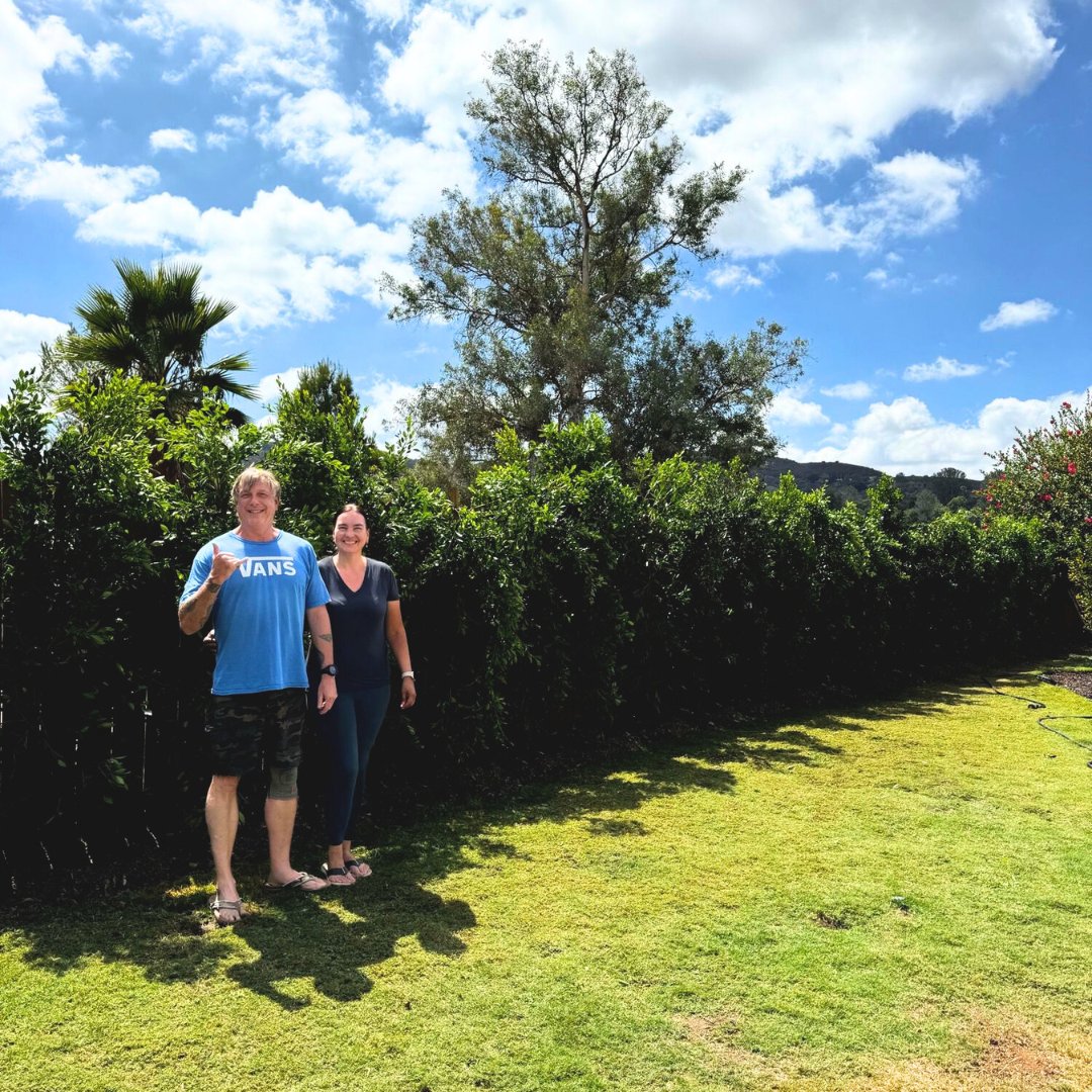 MoonValleyTrees's tweet image. Cover! That! Fence! These happy clients&apos; faces say it all, and yours could be next. 

Call us today to schedule your FREE design consultation, and add some greenery to your back fences and walls. 

#MoonValleyNurseries #BeforeandAfter