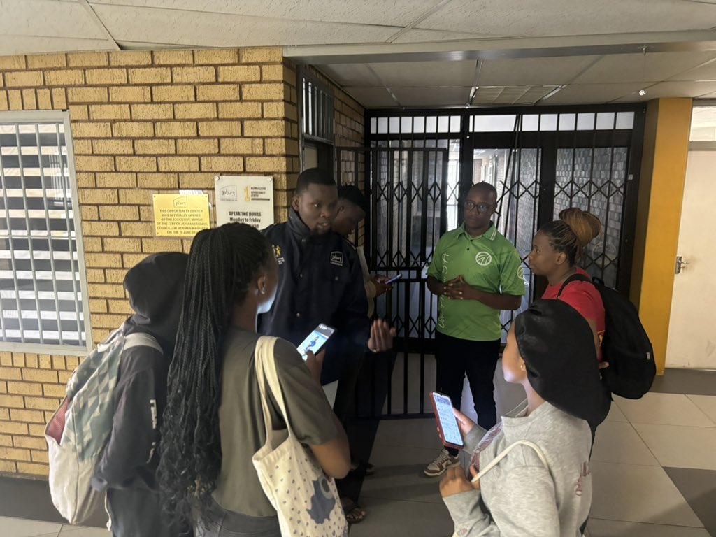 AdviceTChuma tweet media