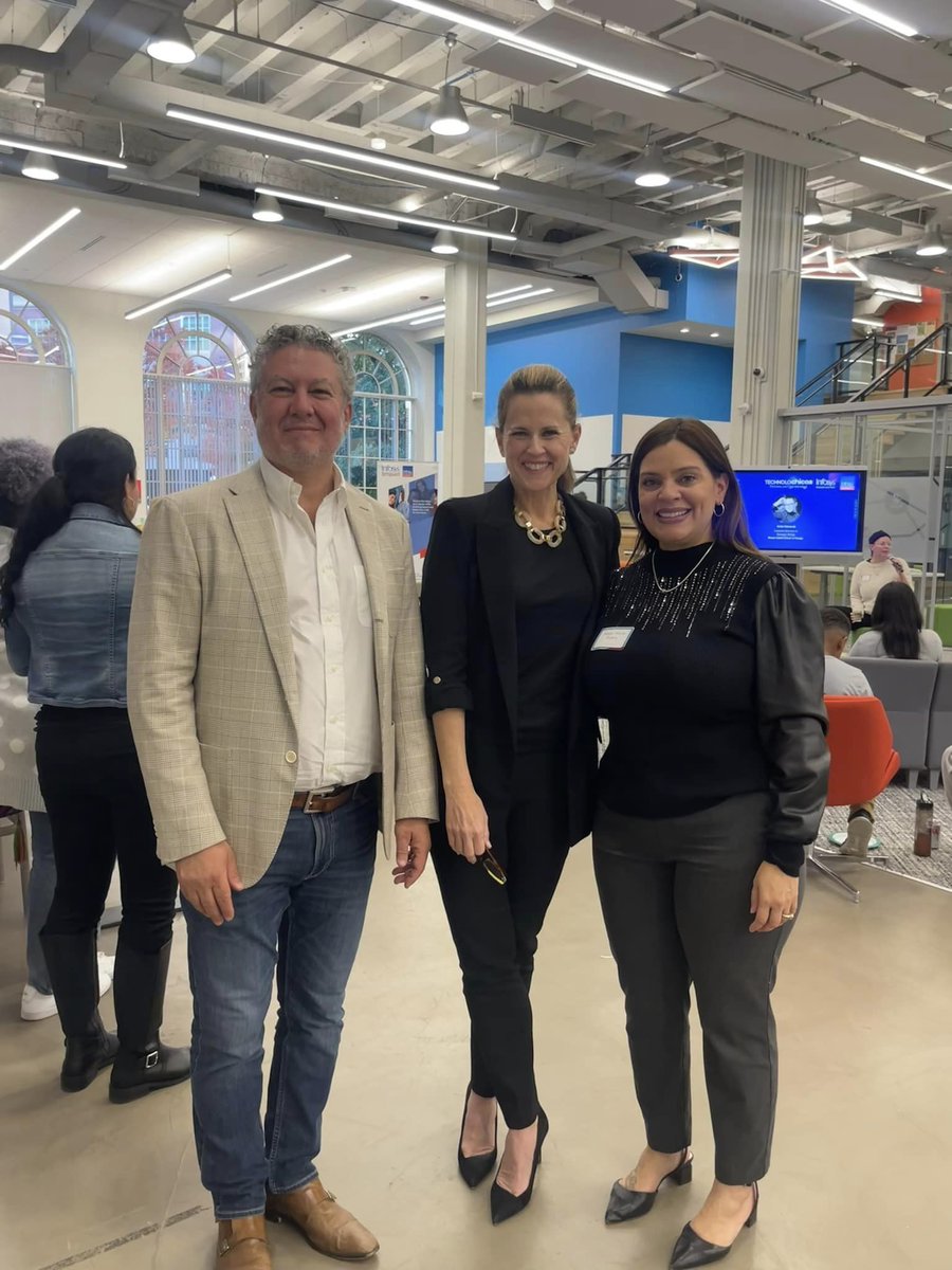 Our amazing <a href="/technolochicas/">Technolochicas</a> afterschool students had an inspiring visit to <a href="/Infosys/">Infosys</a> in Providence, RI! 
They explored careers and opportunities in STEM, gaining hands-on insights into the future of tech! 👩🏽‍💻💻✨
