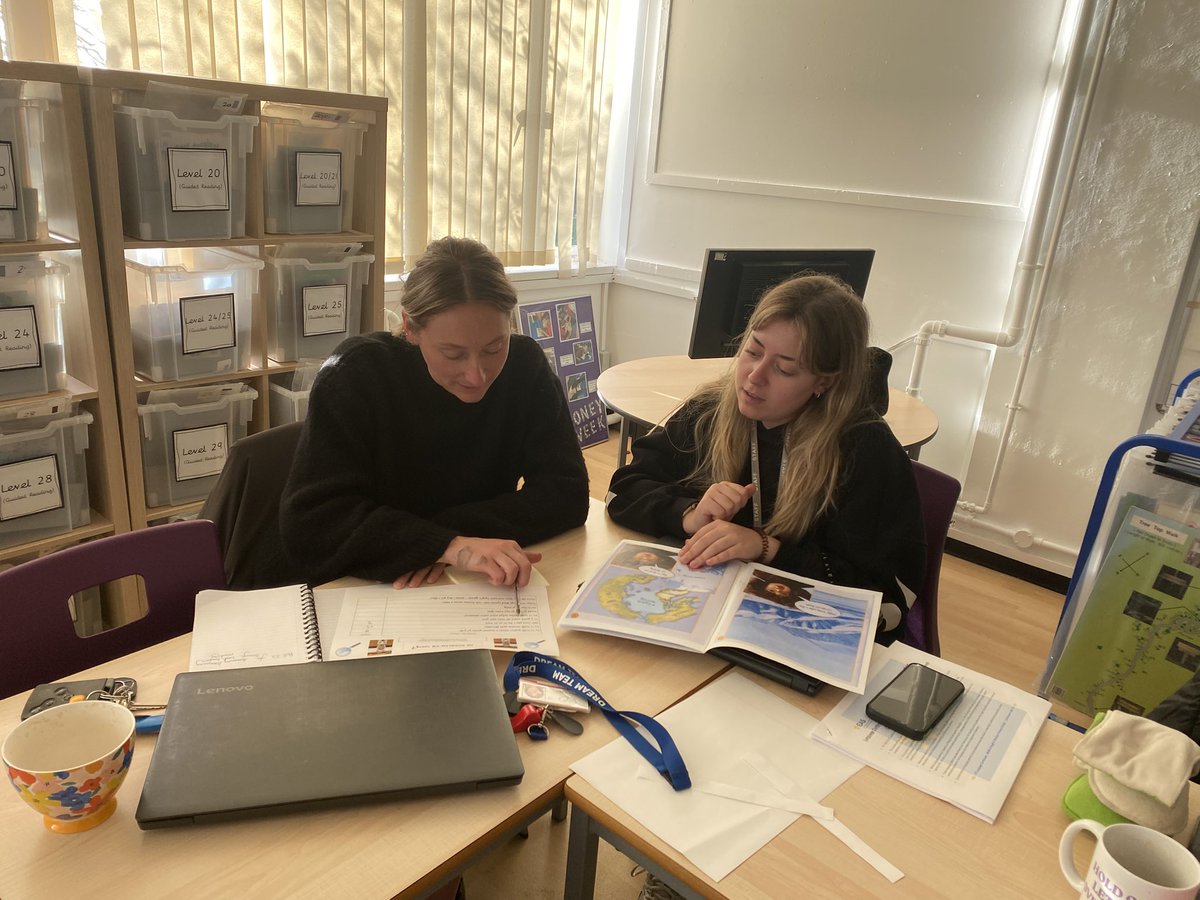 Cefnogi'r Gymraeg (@eas_cymraeg) on Twitter photo Diolch <a href="/RinglandPrimary/">Ringland Primary School</a> am y ‘Croeso Cynnes’ in your staff meeting this week. Llawer o hwyl looking at the GGR EAS Welsh resources. <a href="/NewportCouncil/">Newport City Council</a> #Darllen #CaruDarllen Diolch <a href="/RinglandPrimary/">Ringland Primary School</a> am y ‘Croeso Cynnes’ in your staff meeting this week. Llawer o hwyl looking at the GGR EAS Welsh resources. <a href="/NewportCouncil/">Newport City Council</a> #Darllen #CaruDarllen