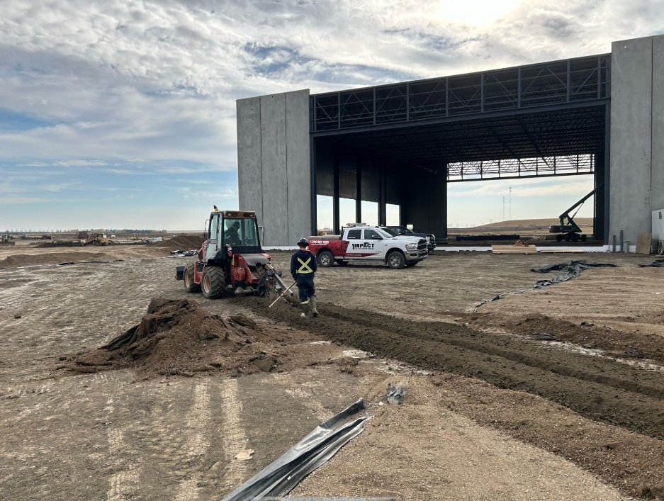 impactenergyltd's tweet photo. The Commercial Projects team has landed on site at the NEW Western Sales Dealership location - just across the highway from our central office in Rosetown⚡

#LetsGetToWork #electricalcontractor #impactenergyservices https://t.co/JVIF69LPAm