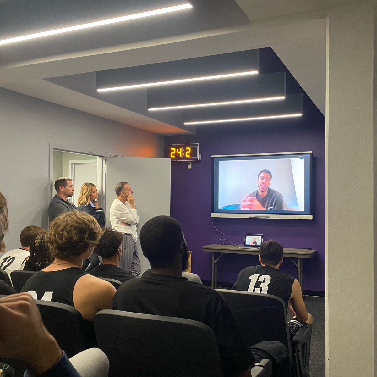 Huge shout out to <a href="/JordaniHoward/">Jordan Howard</a> for taking the time to meet with our team! Our program’s all-time leading scorer, a 2024 <a href="/Olympics/">The Olympic Games</a> participant, and a true representative of what we want our program to be about - thank you Jordan!