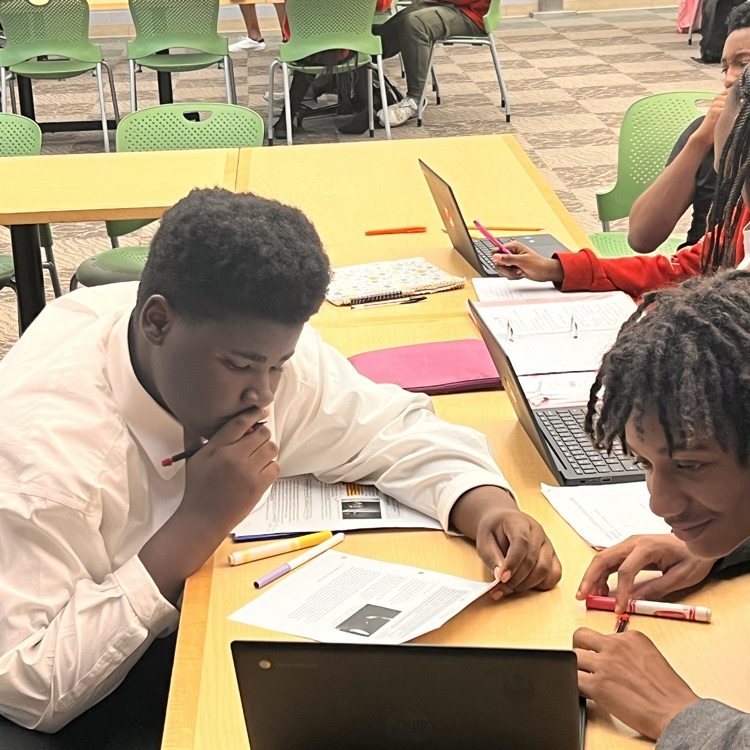 LRPARKids's tweet photo. PARK students are hard at work today.  Thanks staff for helping the students get the homework help they need. https://t.co/6QmIMi98mV