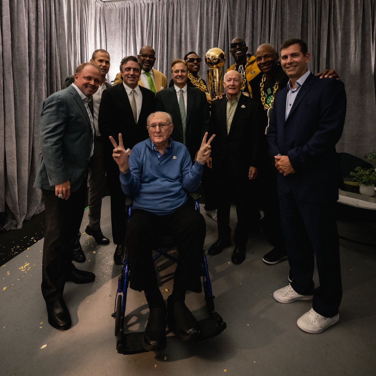 celtics's tweet image. Generations of Celtics greatness ☘️