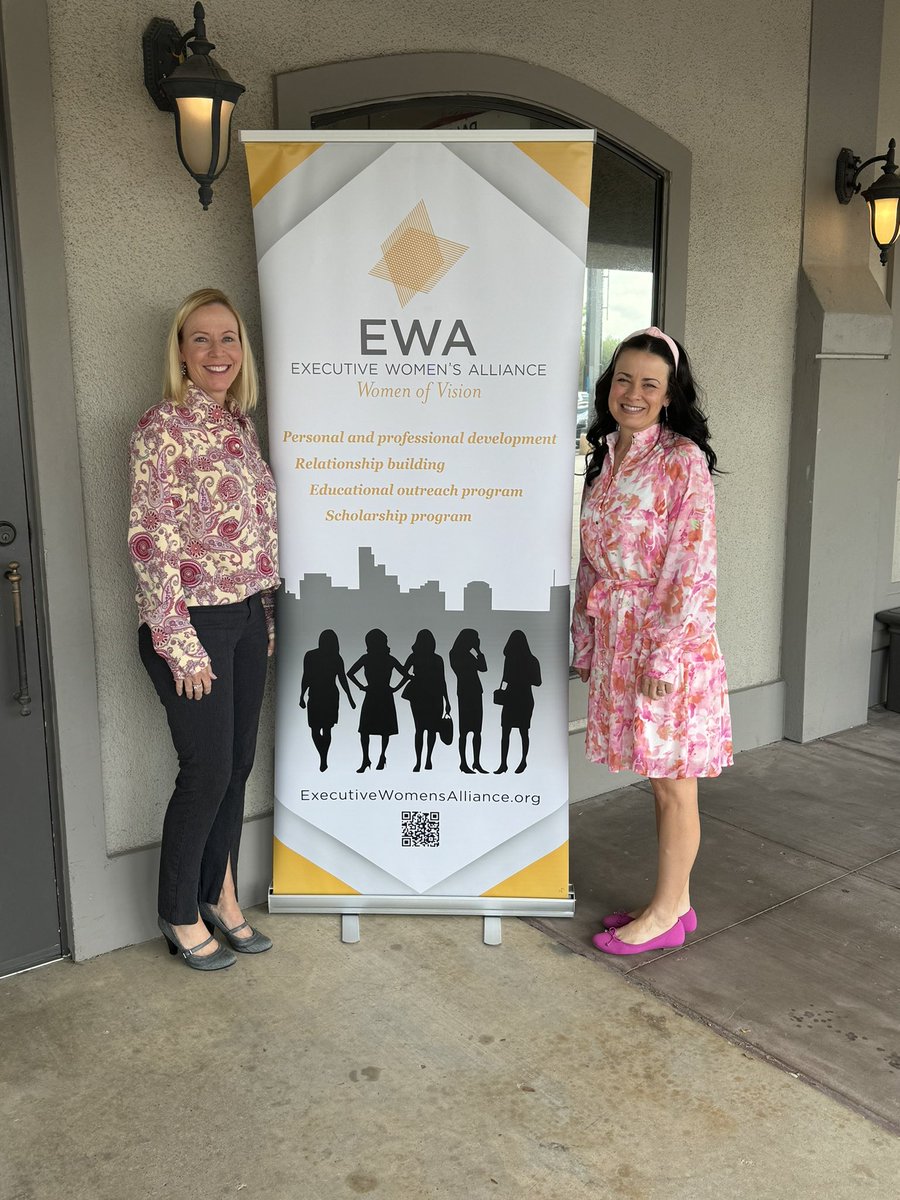 kwindisch98's tweet photo. Thank you to the Executive Women’s Alliance for inviting @MDAndersonNews to speak at their luncheon today and allowing us to remind attendees to schedule their screening mammograms, maintain a healthy weight and to know their bodies 💗 #EndCancer https://t.co/SW2yPQDPIO