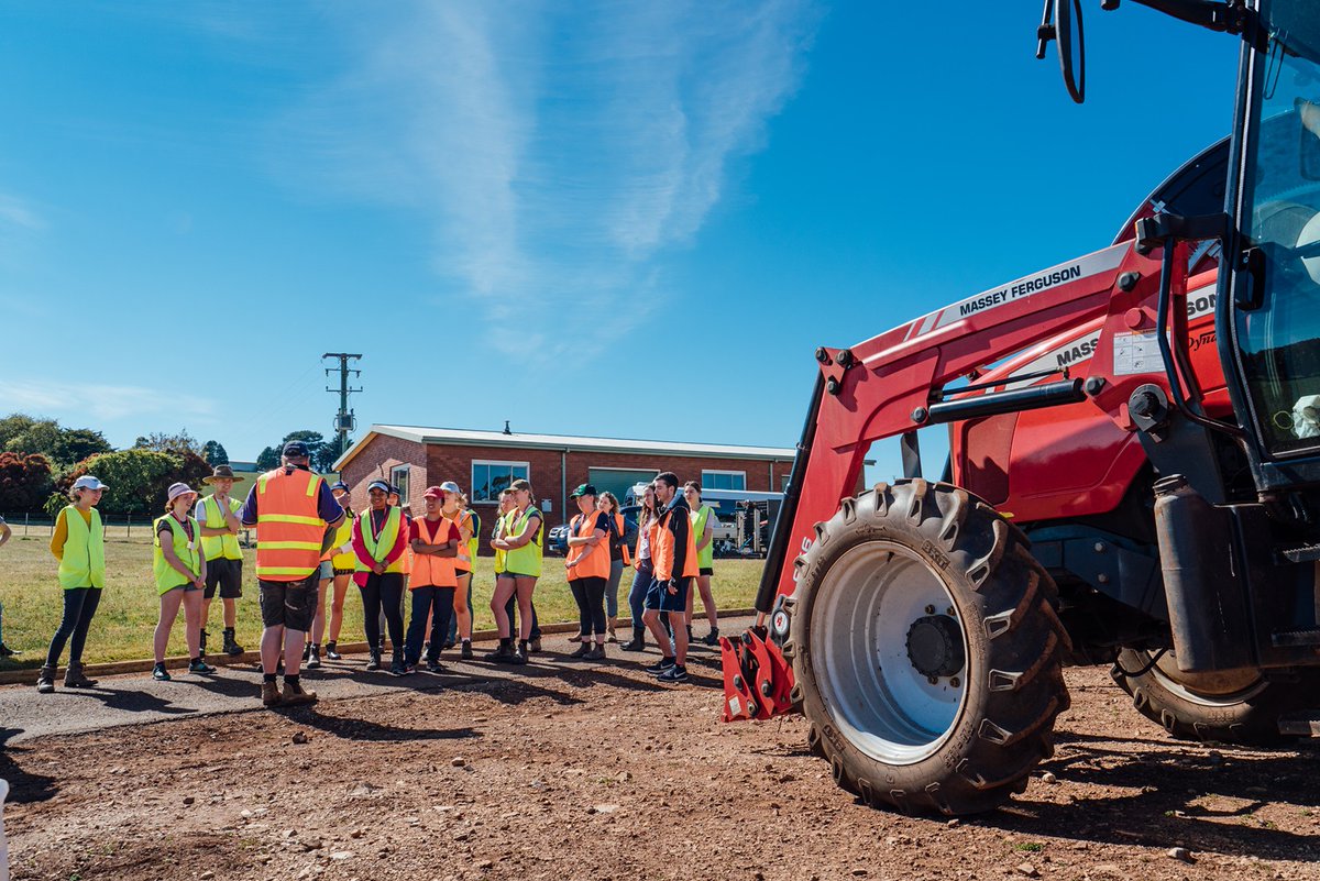Feed Your Mind, Feed the World is a free three-day camp in early December for year 11 and 12 students interested in learning more about agricultural science. 🌱
Accommodation, meals and transport provided. Applications close this Friday, October 25.
Apply: utas.edu.au/community-and-…