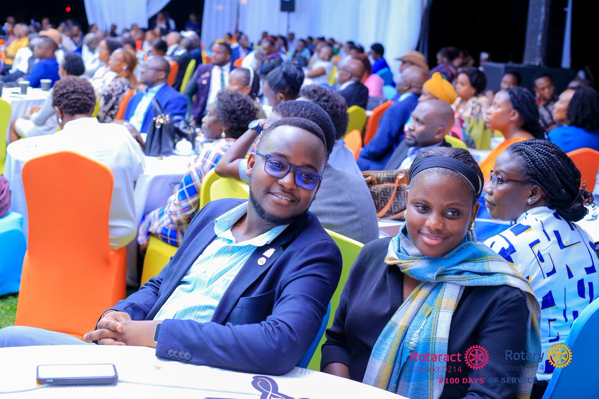 RotaractD9214's tweet photo. Three islands have been supported so far; Lutoboka, Kitobo and Bussi islands. 13 Rotaract and 7 Rotary clubs to Kitobo, 10 Rotaract and 2 Rotary clubs to Bussi and 8 Rotaract and 2 Rotary clubs to Lutoboka.
#100DaysOfService https://t.co/SOJP1E4u9e