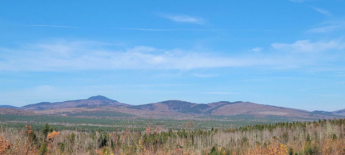 GSn04401's tweet image. Today's #adventureday brought Jill and I out in The Beast for a ride through the woods northwest of Shirley. Gorgeous views and unseasonably warm temps made for a glorious day! #getoutside #gonewheeling #mainethings