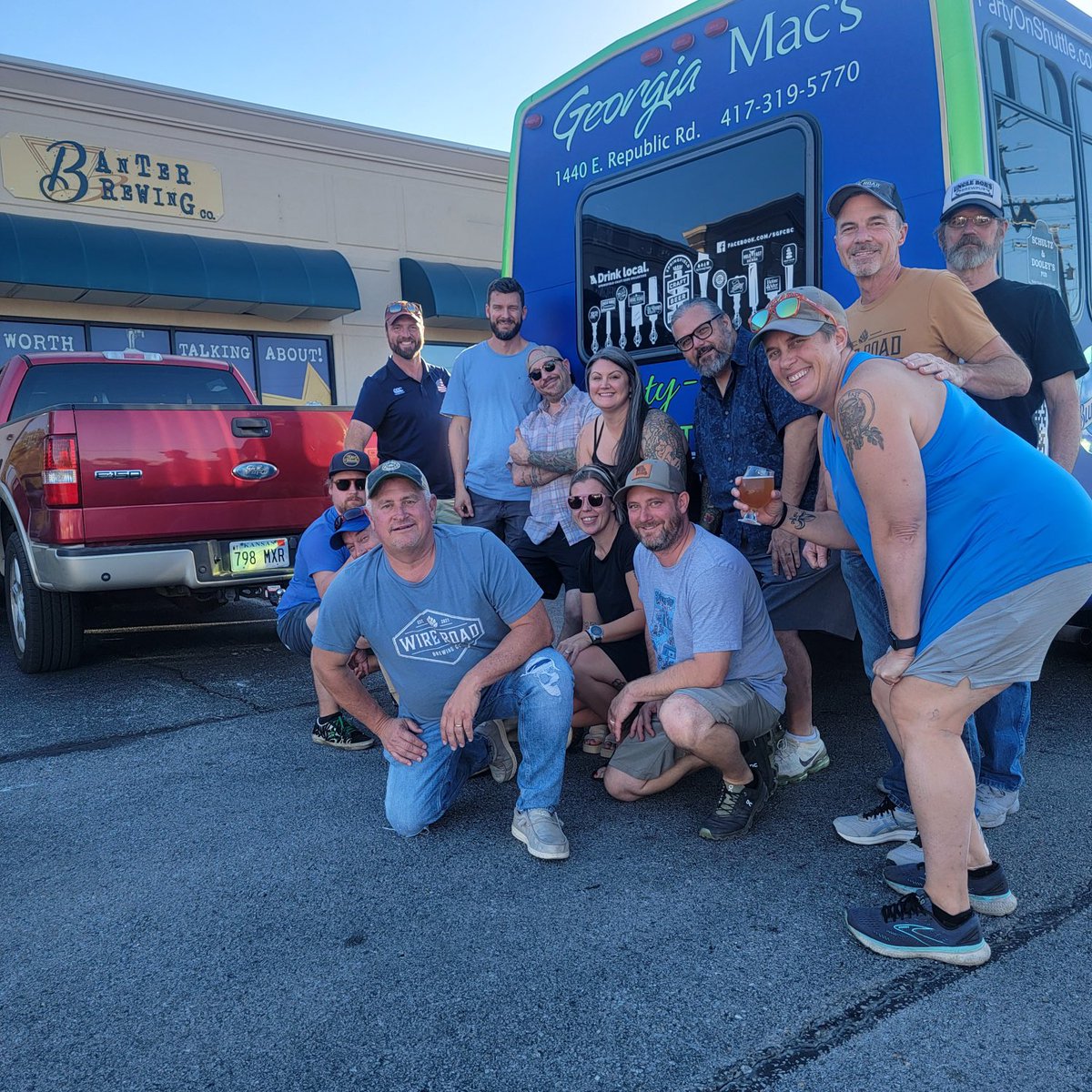 How many breweries do you see represented in this picture?! 😱🫶🏼

Cheers to local beer and friends! 🍻