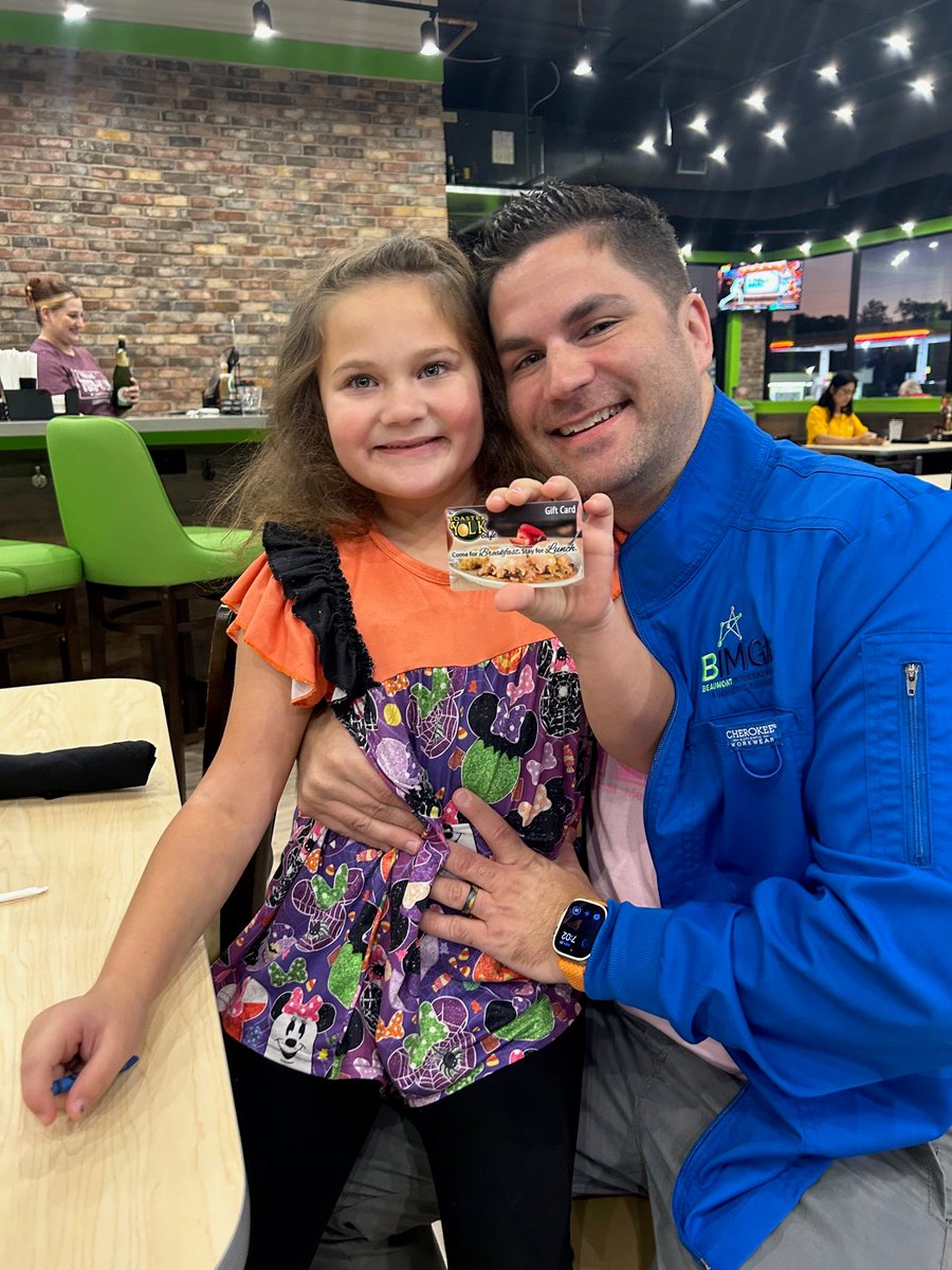 TheToastedYolk's tweet image. Let’s make some noise!
We are beyond excited to announce that it’s tastier in #Lumberton, TX.
Our doors are open, and we can't wait to welcome you.
When in the area, swing by the new cafe at 900 S Main St #951 to enjoy your favorite breakfast, #brunch, lunch, and cocktails.