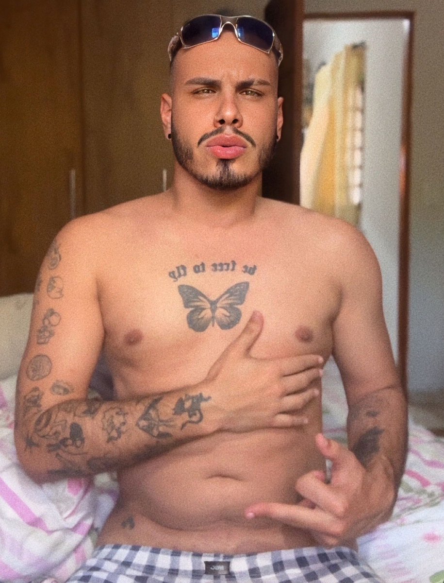 sr_ruzzy's tweet photo. Putas falsas eu não gosto
Putas falsas é uma coisa que eu não gosto ‼️🚨 #gay #onlyfans #slipmami https://t.co/dHMbYOFfoz