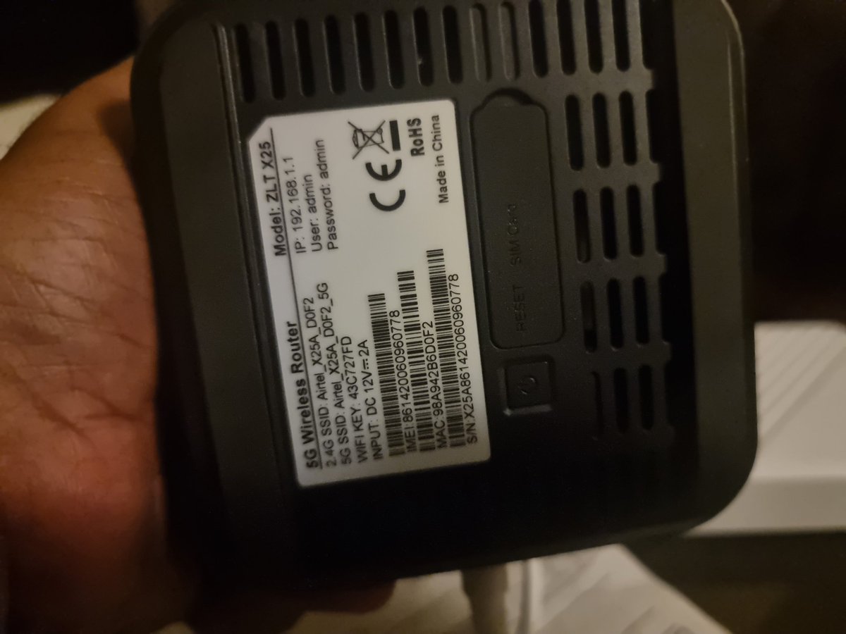 gwarzoaa's tweet photo. I purchased an Airtel router with MSISDN 09120521384 from Jennifer Ameh on October 18, 2024. The router reboots itself around 20 times a day. I contacted Jennifer, who gave me Hallen James' number (07018544524) and Daniel Dauda's number (08022221432), yet no replacement given. https://t.co/WphiWRriGP