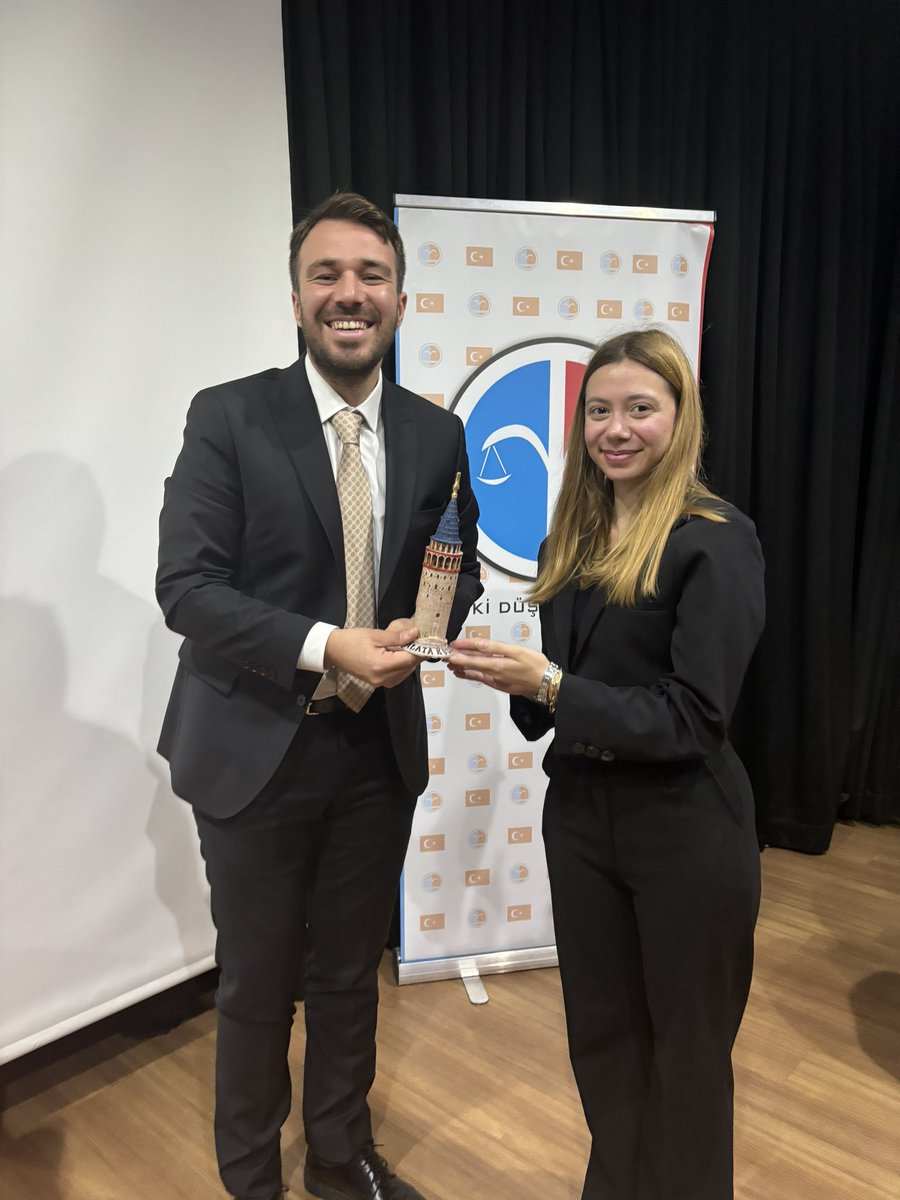 Galata Buluşmaları’nda bu hafta Mynet Genel Yayın Yönetmeni Ersel Yıldırım’ı ( <a href="/erselyildiriim/">Ersel Yıldırım</a> ) konuk ettik. Samimi sohbetleri için teşekkür ederiz.