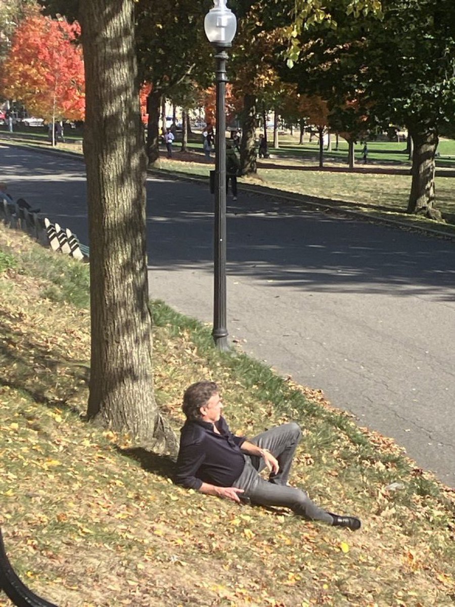 ksenguptaa's tweet image. Ruined his relationship with his dad but mission accomplished