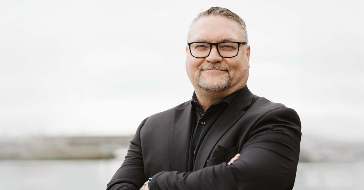 MedCouncilCan (@medcouncilcan) on Twitter photo We're pleased to announce the appointment of <a href="/drjfrank/">Dr Jason Frank</a> as part-time senior medical advisor. A renowned physician, educator, and expert in competency-based medical education (#CBME), he will work on the MCC’s workplace-based assessment (#WBA) program.
➡️ow.ly/sMfW50TQYqY We're pleased to announce the appointment of <a href="/drjfrank/">Dr Jason Frank</a> as part-time senior medical advisor. A renowned physician, educator, and expert in competency-based medical education (#CBME), he will work on the MCC’s workplace-based assessment (#WBA) program.
➡️ow.ly/sMfW50TQYqY