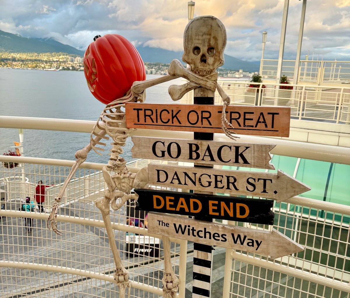 Vacay.ca (@vacaycanada) on Twitter photo NEW: "#Halloween Is a Howl in #Vancouver", featuring <a href="/PursuitCollectn/">Pursuit Collection</a>'s #HowlOverCanada experience at Canada Place.
vacay.ca/2024/10/hallow… NEW: "#Halloween Is a Howl in #Vancouver", featuring <a href="/PursuitCollectn/">Pursuit Collection</a>'s #HowlOverCanada experience at Canada Place.
vacay.ca/2024/10/hallow…